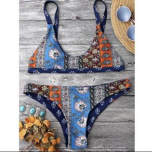 🌵 ZAFUL Patchwork Print Neck Bikini Set
